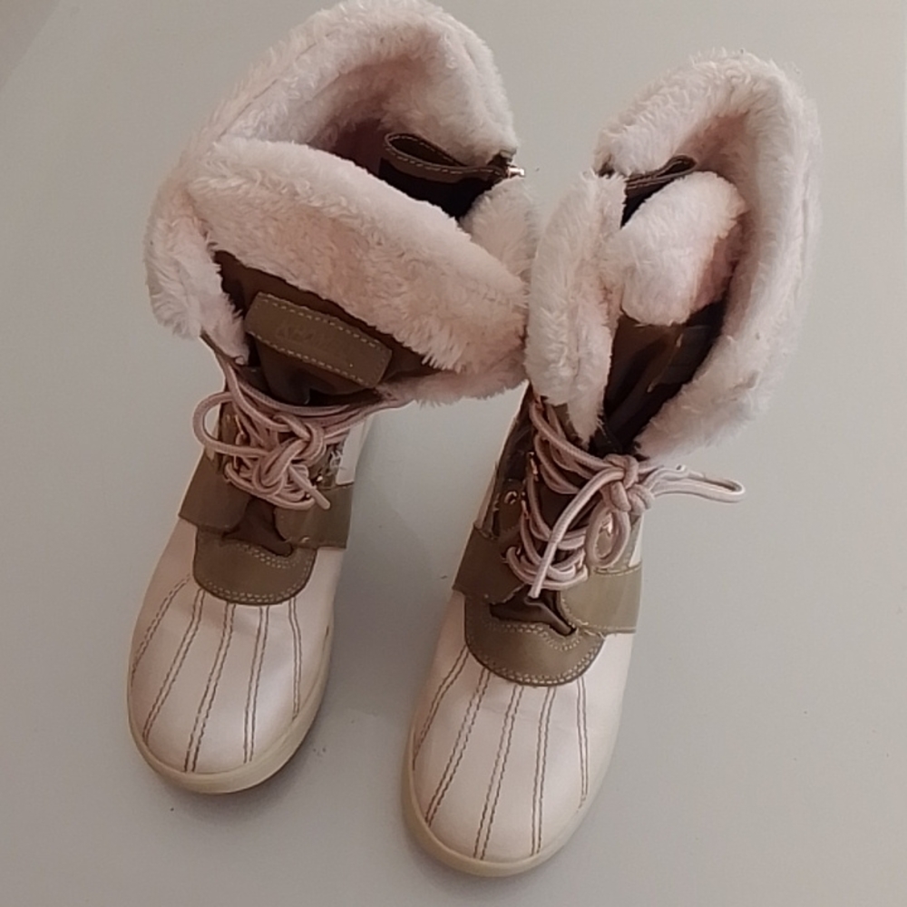 Khombu Girls Jessie Pink Fall/Winter Boots Shoes 4 Medium